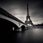 Paris in black and white 01.jpg