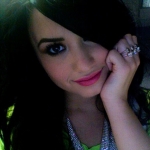 Demi-Lovato-Twitter-01.jpg