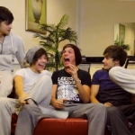 1D-VIDEO-DIARIES-one-direction-27896959-1440-740.jpg