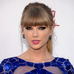 7cc3d6608c16655f_Taylor-Swift.preview.jpg