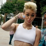 Miley-Cyrus-Ryan-Seacrest-Show-4-764x1024.jpg