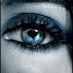 eyes_black_makeup_emo_heart_love_it_girl-63b90fc9ac096b3185b6535b11054b7d_h_large.jpg