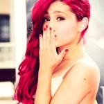396280-sam-cats-ariana-grande-hated-her-victorious-red-hair.jpg