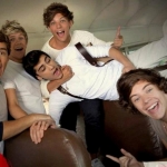 One-Direction-Take-Me-Home-2012-one-direction-32374382-1600-1148.jpg