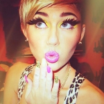 miley-cyrus-szulinap-01.jpg