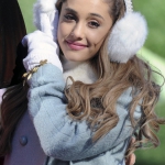Ariana-Grande-Attends-At-87th-Annual-Macy’s-Thanksgiving-Day-Parade-in-NYC-1.jpg