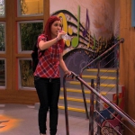 Victorious-1x02-The-Bird-Scene-ariana-grande-20778023-1280-720.jpg