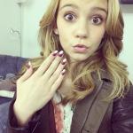 g_hannelius_instagram_selfie_halloween_1HHeLk80.sized.jpg