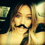 Hilary-Duff-showed-support-selfies-Movember-movement.jpg