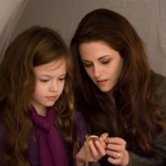 Bella § Renesmee.jpg