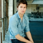 Celeber-ru-Ansel-Elgort-Seventeen-Magazine-Photoshoot-2015-17.jpg