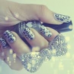 nails