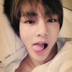 V Selca 15.jpg