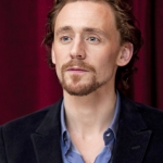 Tom-Hiddleston-tom-hiddleston-27665475-366-512.jpg